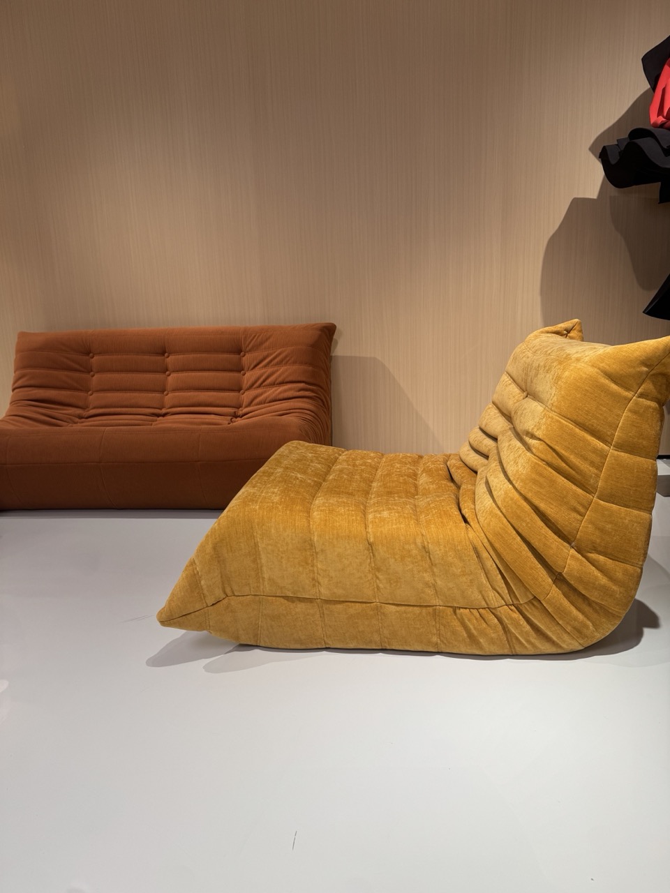 Compressed Sofa（Caterpillar） - Image 2