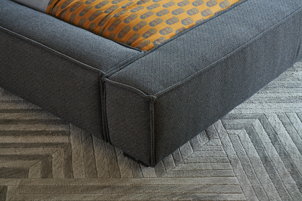 ⁦Linen Art Bed｜ZD-NORBERT-78｜Russian Pine Frame｜L-Shaped Wood Feet｜67cm Low Profile​​⁩ - الصورة ⁦4⁩