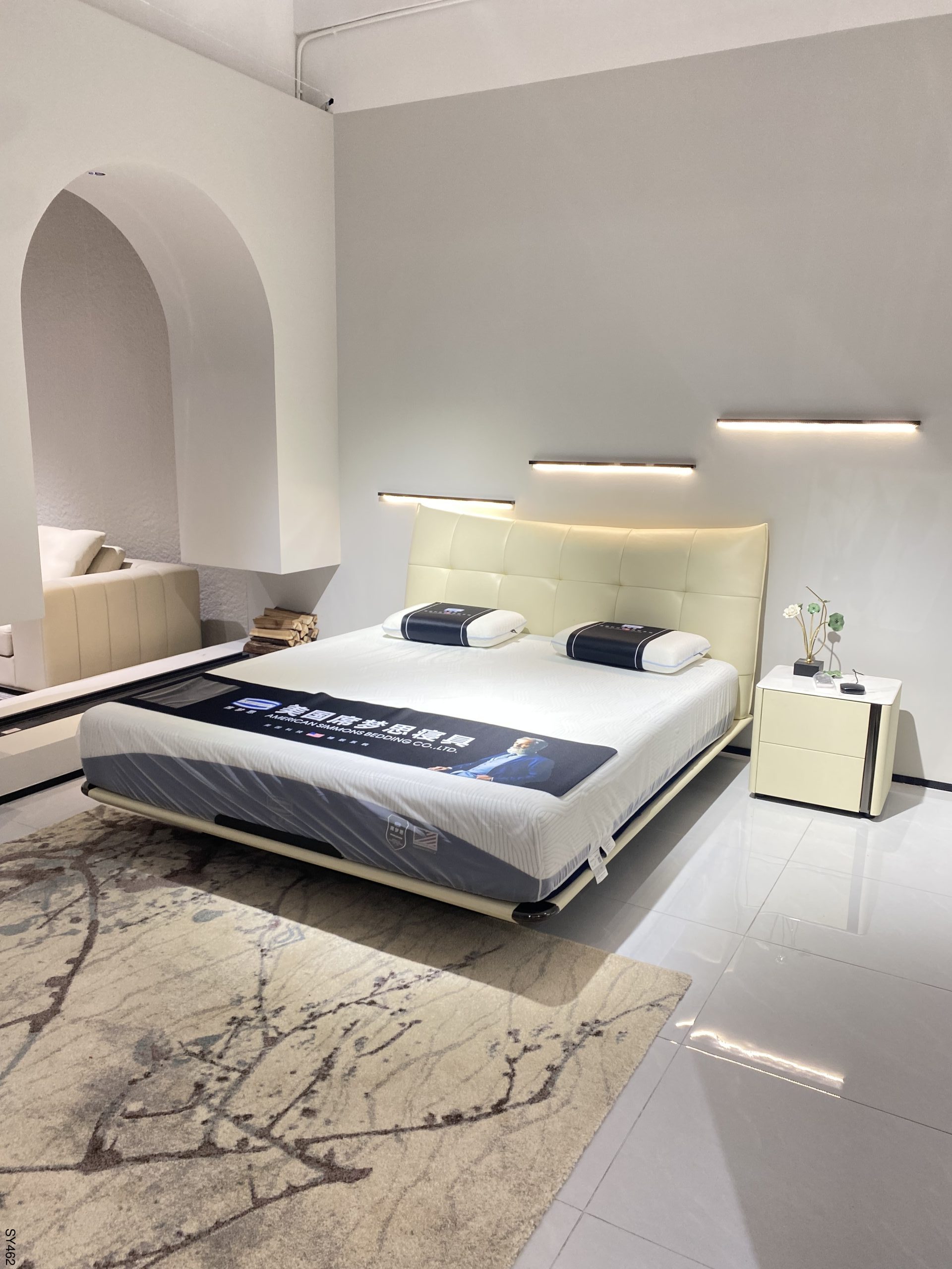 微信图片_2025-08-26_103929_274 Aluminum Floating Bed | Microfiber Leather/Top-Grain Cowhide + Russian Larch - Image 3